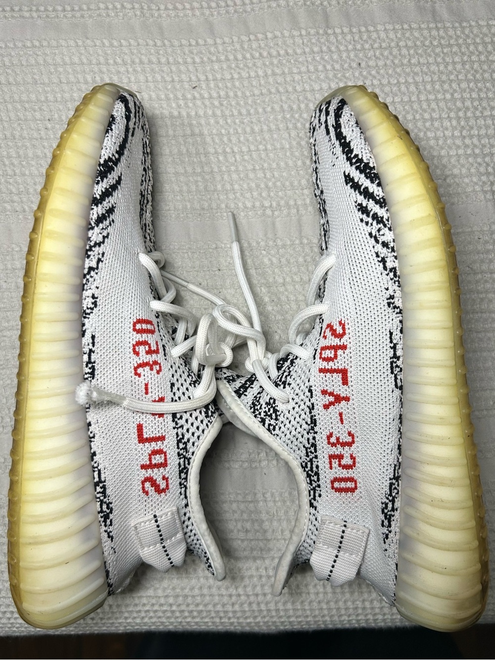 Yeezy Boost 350 V2 Zebra